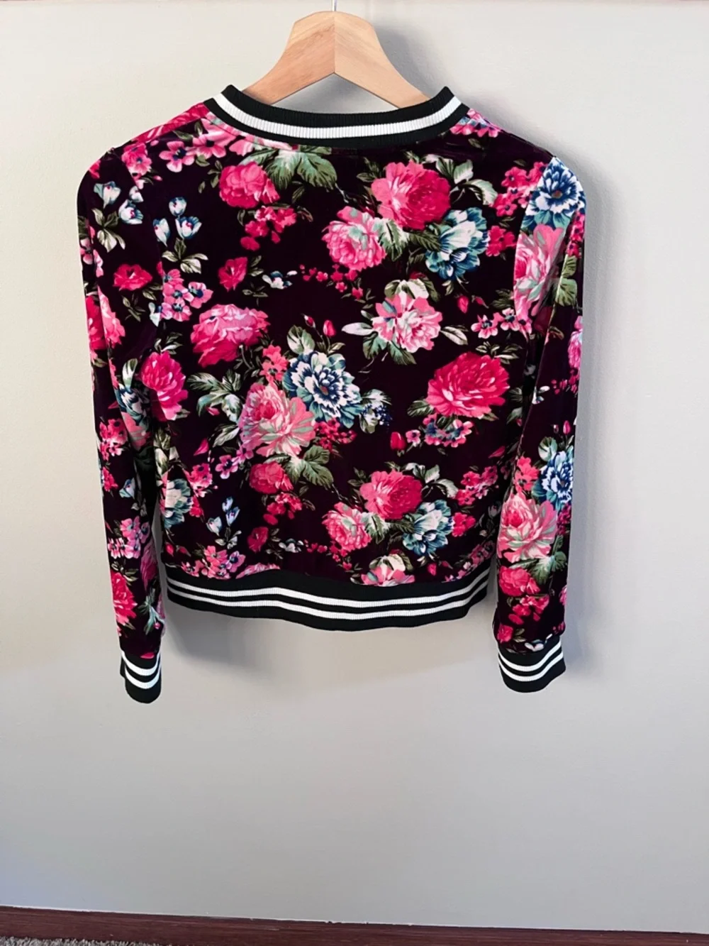 kidpik velvet bomber